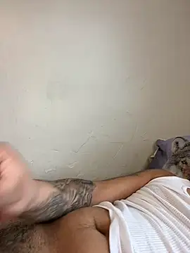 Snapshot of tugatitocaliente12 chatting on March 1, 2026, 4:18 pm tugatitocaliente12 online show from March 1, 2026, 4:18 pm