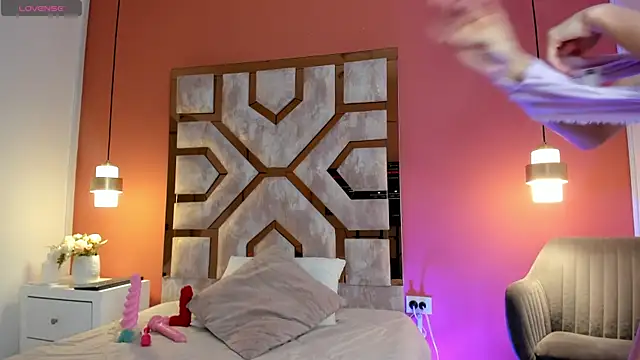 Justmia69 online show from April 16, 2026, 12:33 am