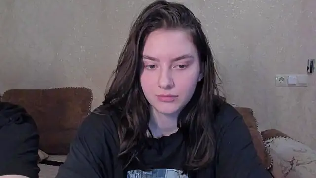 Snapshot of love_lina_muuur chatting on February 20, 2026, 10:28 am love lina muuur online show from February 20, 2026, 10:28 am