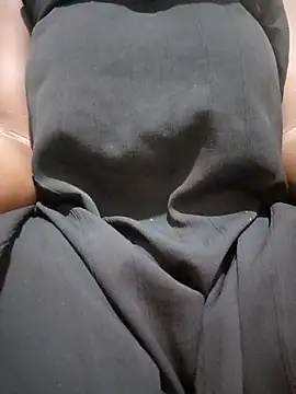 longclit26 online show from April 22, 2026, 4:19 am