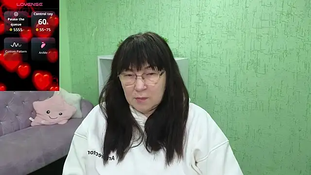 Tori Twirl online show from February 16, 2026, 11:53 am