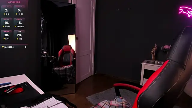 Snapshot of trevor_dreams chatting on February 24, 2026, 12:17 pm trevor dreams online show from February 24, 2026, 12:17 pm