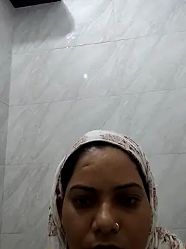 Snapshot of Anushka_Singh0 chatting on June 16, 2026, 12:10 am Anushka Singh0 online show from June 16, 2026, 12:10 am