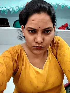 Snapshot of Anushka_Singh0 chatting on July 1, 2026, 4:02 am Anushka Singh0 online show from July 1, 2026, 4:02 am