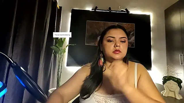 Snapshot of AzaraOnyx chatting on June 3, 2026, 2:07 pm AzaraOnyx online show from June 3, 2026, 2:07 pm