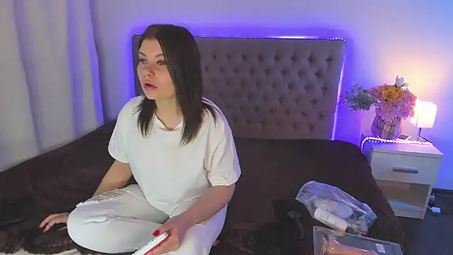 AmandaHoppe online show from June 26, 2026, 4:40 am