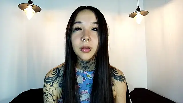 Snapshot of alien_eyes09 chatting on July 25, 2026, 1:46 am alien eyes09 online show from July 25, 2026, 1:46 am