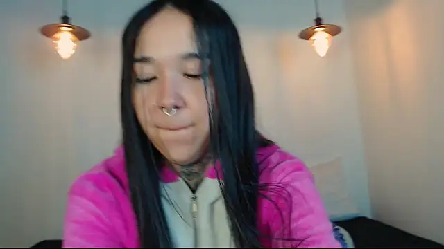 Snapshot of alien_eyes09 chatting on February 19, 2026, 2:30 am alien eyes09 online show from February 19, 2026, 2:30 am