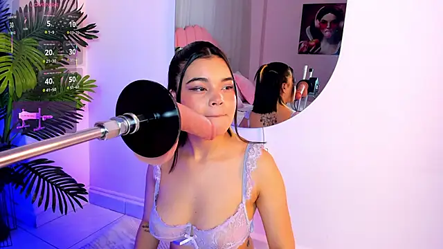 Snapshot of Rose_jener06 chatting on February 18, 2026, 5:20 pm Rose jener06 online show from February 18, 2026, 5:20 pm