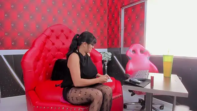 Snapshot of Lawuaifu11 chatting on February 26, 2026, 7:47 pm Lawuaifu11 online show from February 26, 2026, 7:47 pm