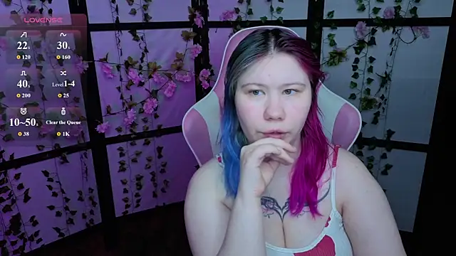 kitsune little online show from June 14, 2026, 11:39 pm