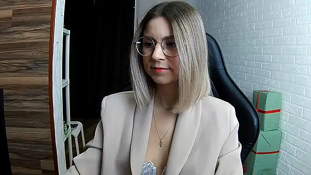 IceMayes online show from March 19, 2026, 7:52 am