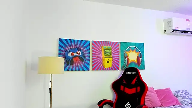 Snapshot of Thomas_walker14 chatting on February 25, 2026, 12:38 pm Thomas walker14 online show from February 25, 2026, 12:38 pm