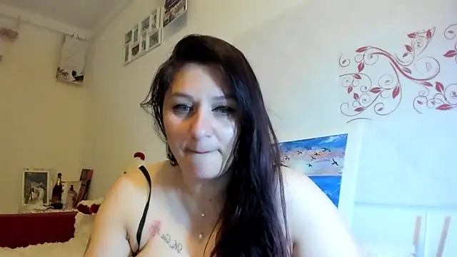 EVELYNA88 online show from April 11, 2026, 8:12 pm