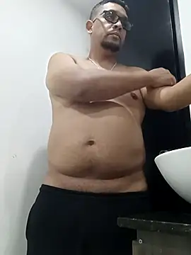 gordogruesa online show from April 13, 2026, 1:09 am