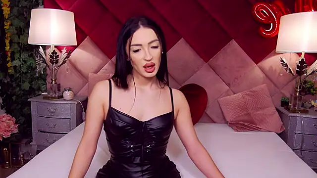 Snapshot of VictoriaLanes chatting on February 19, 2026, 5:26 am VictoriaLanes online show from February 19, 2026, 5:26 am