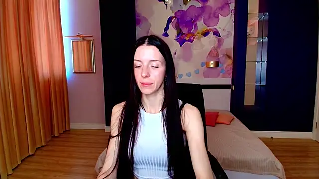 NoirDiva online show from May 1, 2026, 6:18 am