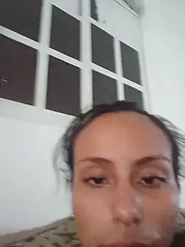 Snapshot of Mirili_27 chatting on May 22, 2026, 8:51 pm Mirili 27 online show from May 22, 2026, 8:51 pm