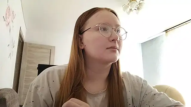 Snapshot of AnikaLipps chatting on July 14, 2026, 1:39 pm AnikaLipps online show from July 14, 2026, 1:39 pm