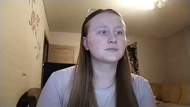 AnikaLipps online show from May 2, 2026, 12:05 am