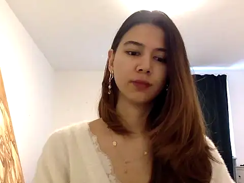 KiraVixenSweet online show from February 16, 2026, 11:09 am