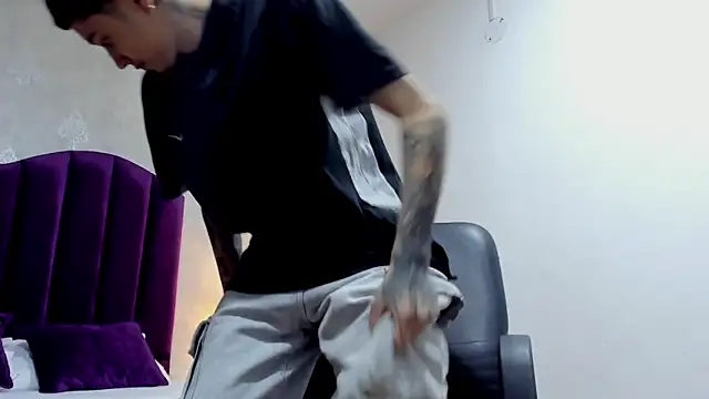 Snapshot of JoshBeech chatting on February 24, 2026, 12:50 pm JoshBeech online show from February 24, 2026, 12:50 pm