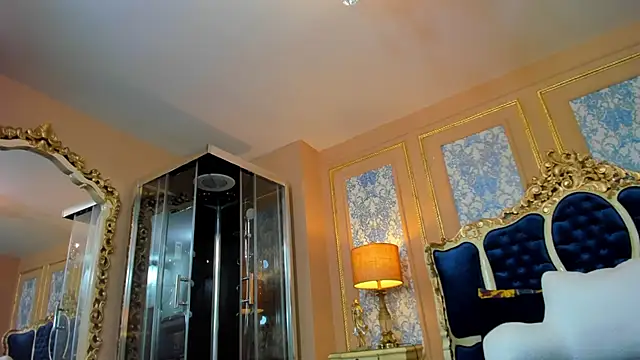 Snapshot of RosiMoon chatting on March 1, 2026, 7:47 pm RosiMoon online show from March 1, 2026, 7:47 pm