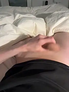 xleeoxx online show from March 31, 2026, 12:29 pm