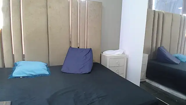 cherry07  online show from February 16, 2026, 11:20 am