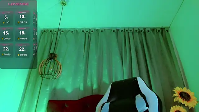 Snapshot of Cayetana_Black_ chatting on February 17, 2026, 7:00 pm Cayetana Black online show from February 17, 2026, 7:00 pm