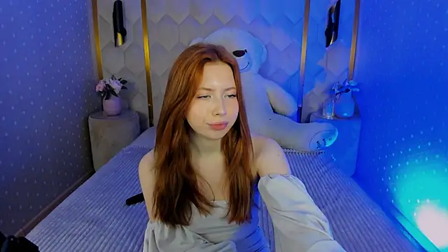 StellaBev online show from February 19, 2026, 6:43 am