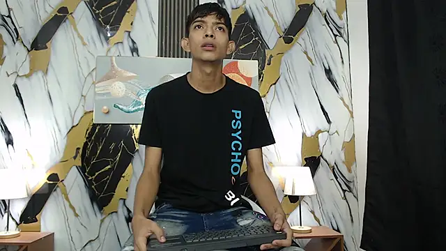 KITTY BOSH online show from March 15, 2026, 1:07 pm