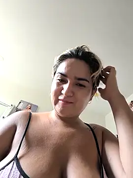 violet-grey online show from May 6, 2026, 12:42 pm