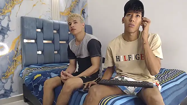 GREEN BOYS online show from April 2, 2026, 7:20 pm