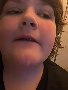 Snapshot of plushietoy chatting on February 22, 2026, 2:47 am plushietoy online show from February 22, 2026, 2:47 am