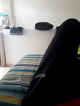 Snapshot of isuru_lakshan chatting on March 1, 2026, 8:14 am isuru lakshan online show from March 1, 2026, 8:14 am