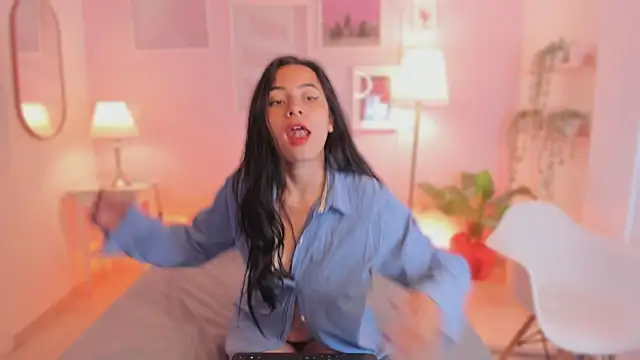 Ivyy sweet  online show from March 18, 2026, 8:21 pm