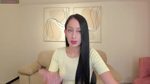 Snapshot of AmaraDivine chatting on June 23, 2026, 11:30 am AmaraDivine online show from June 23, 2026, 11:30 am