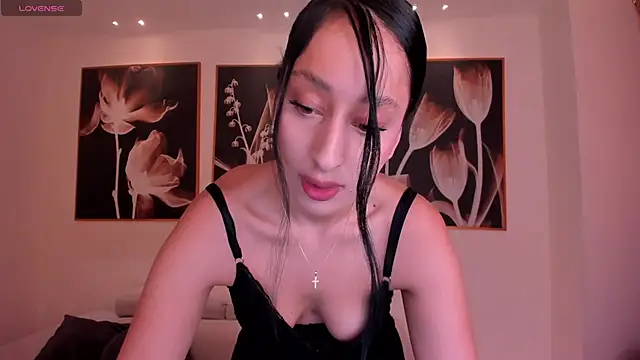 AmaraDivine online show from February 26, 2026, 11:32 am