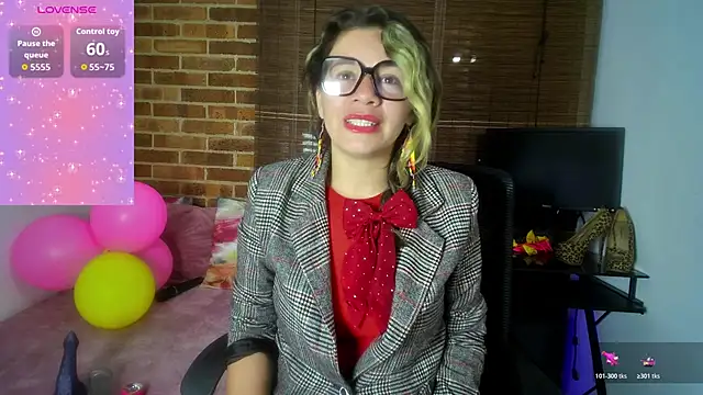 Snapshot of oriana_thomson01 chatting on June 23, 2026, 1:25 am oriana thomson01 online show from June 23, 2026, 1:25 am