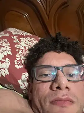 Valentinacouple online show from June 10, 2026, 4:35 am