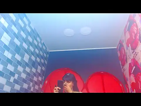 Snapshot of charlottxjuless chatting on February 19, 2026, 2:03 pm charlottxjuless online show from February 19, 2026, 2:03 pm