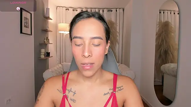 saori katsumi  online show from April 7, 2026, 11:23 am