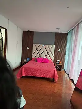 Luna rousse26 online show from April 17, 2026, 12:19 pm