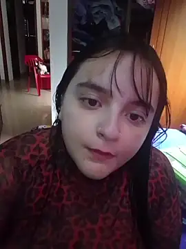 daphneev online show from May 11, 2026, 6:05 pm