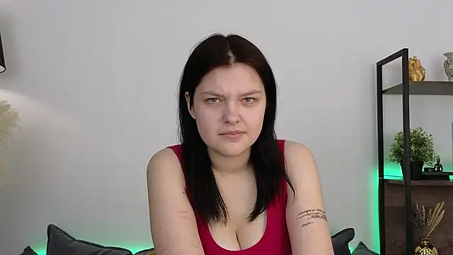 Snapshot of DeliaEffy chatting on February 19, 2026, 10:07 pm DeliaEffy online show from February 19, 2026, 10:07 pm