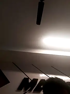 Avinh 09 online show from February 19, 2026, 1:46 am