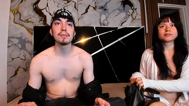 Couple In Heat online show from March 13, 2026, 8:25 pm