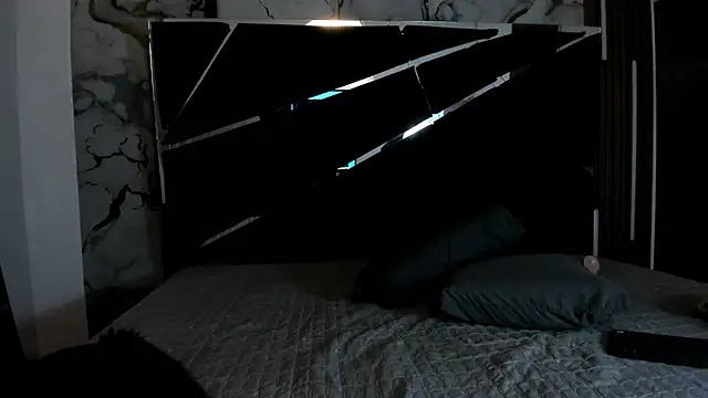 Couple In Heat online show from April 13, 2026, 7:51 pm