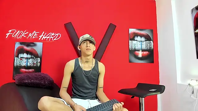 Snapshot of BOYS_PLAY chatting on February 20, 2026, 1:24 pm BOYS PLAY online show from February 20, 2026, 1:24 pm